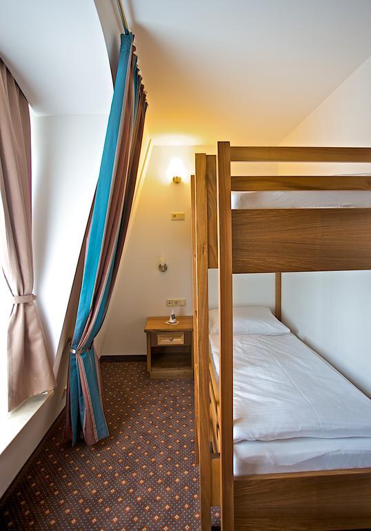 Hotel Am Schlossberg Erding Pokoj fotografie